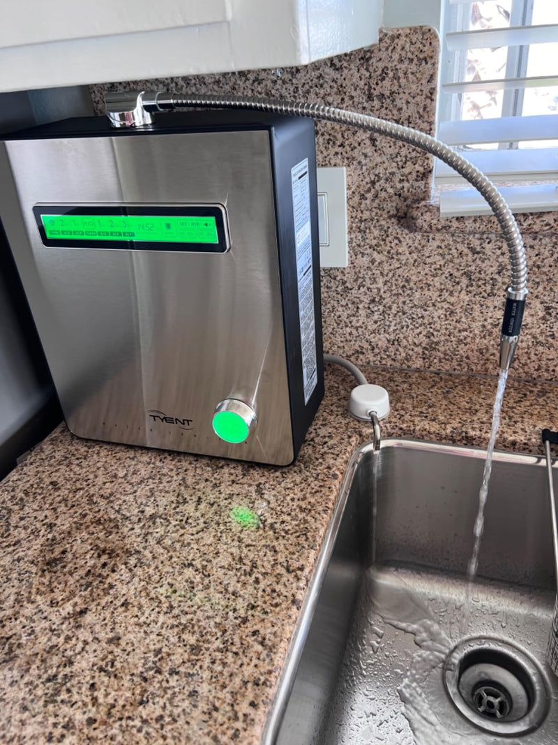 Advanced Filtration: Equipped with a powerful dual filtration system, the Edge 9000T removes harmful contaminants like chlorine, heavy metals, and bacteria, providing pure, clean water with every use.